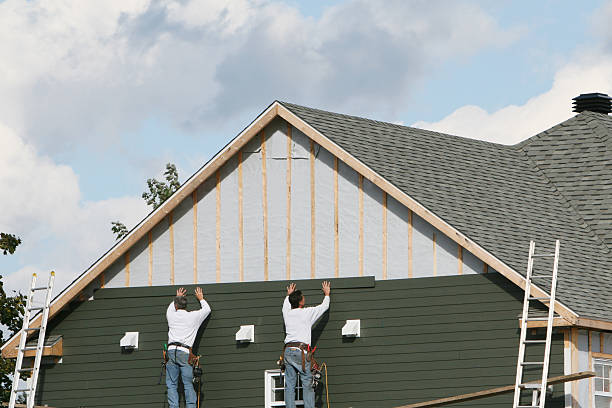Professional Siding Replacement technician working in Broadway, NC